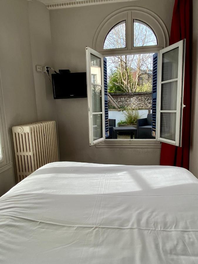 Hotel Celine - Hotel De La Gare รูออง ภายนอก รูปภาพ