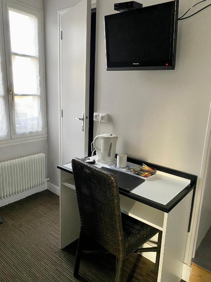 Hotel Celine - Hotel De La Gare รูออง ภายนอก รูปภาพ