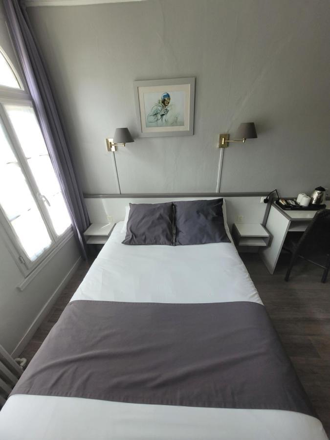 Hotel Celine - Hotel De La Gare รูออง ภายนอก รูปภาพ